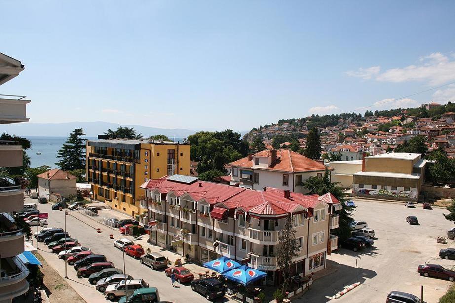 Ristevski Apartments Ohrida Exterior foto